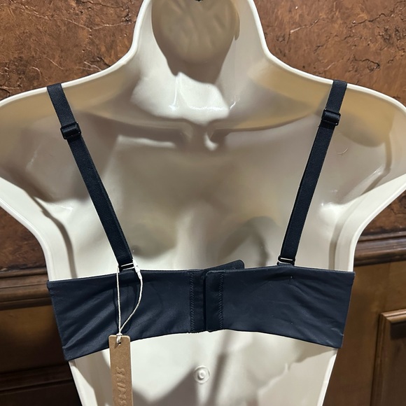NWT SIZE 38B SKIMS Sleek Black Underwire Bra - Picture 5 of 7